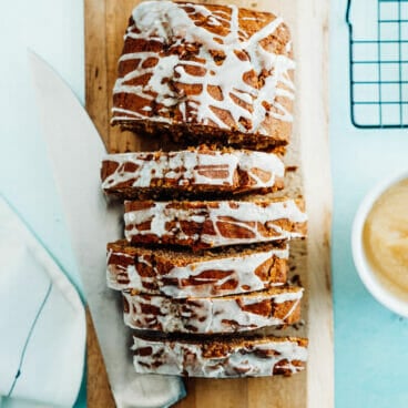 Applesauce bread