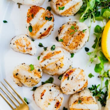 Grilled scallops